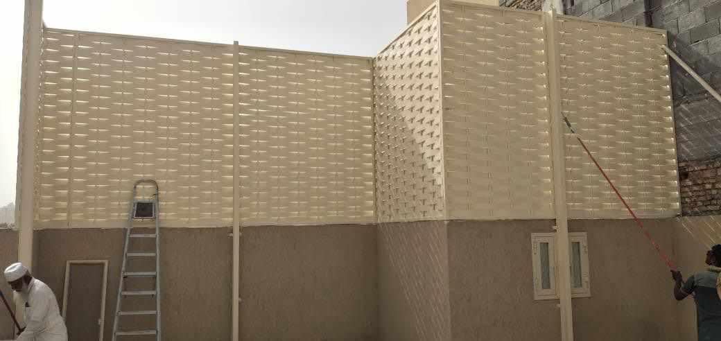 مظلات المواقف
